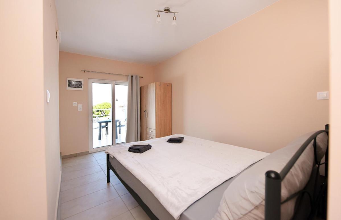 Happy Days Home Apartment Und Studio/Penthouse Ialysos  Exterior photo